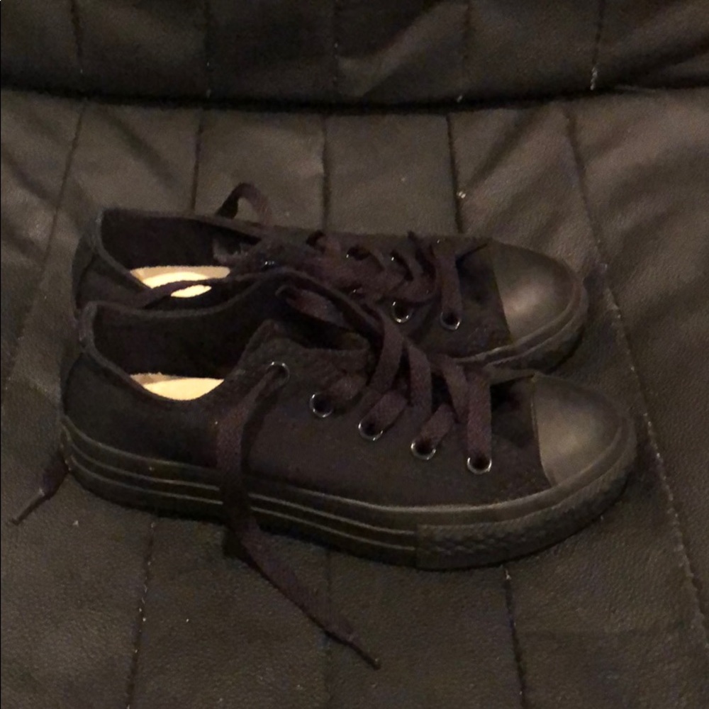 Converse - Picture 3 of 5